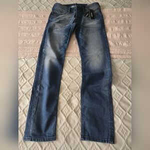 Brand new Diesel Belther 30/32